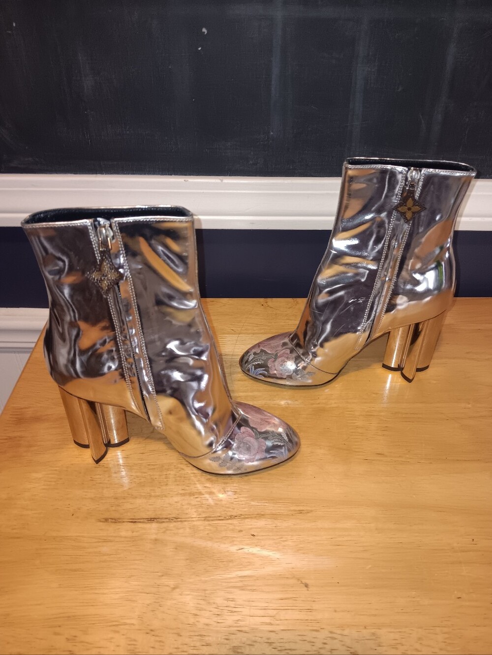 Louis Vuitton LV Metallic Floral Leather Silhouette Ankle Boots Size 35 - Picture 2 of 8